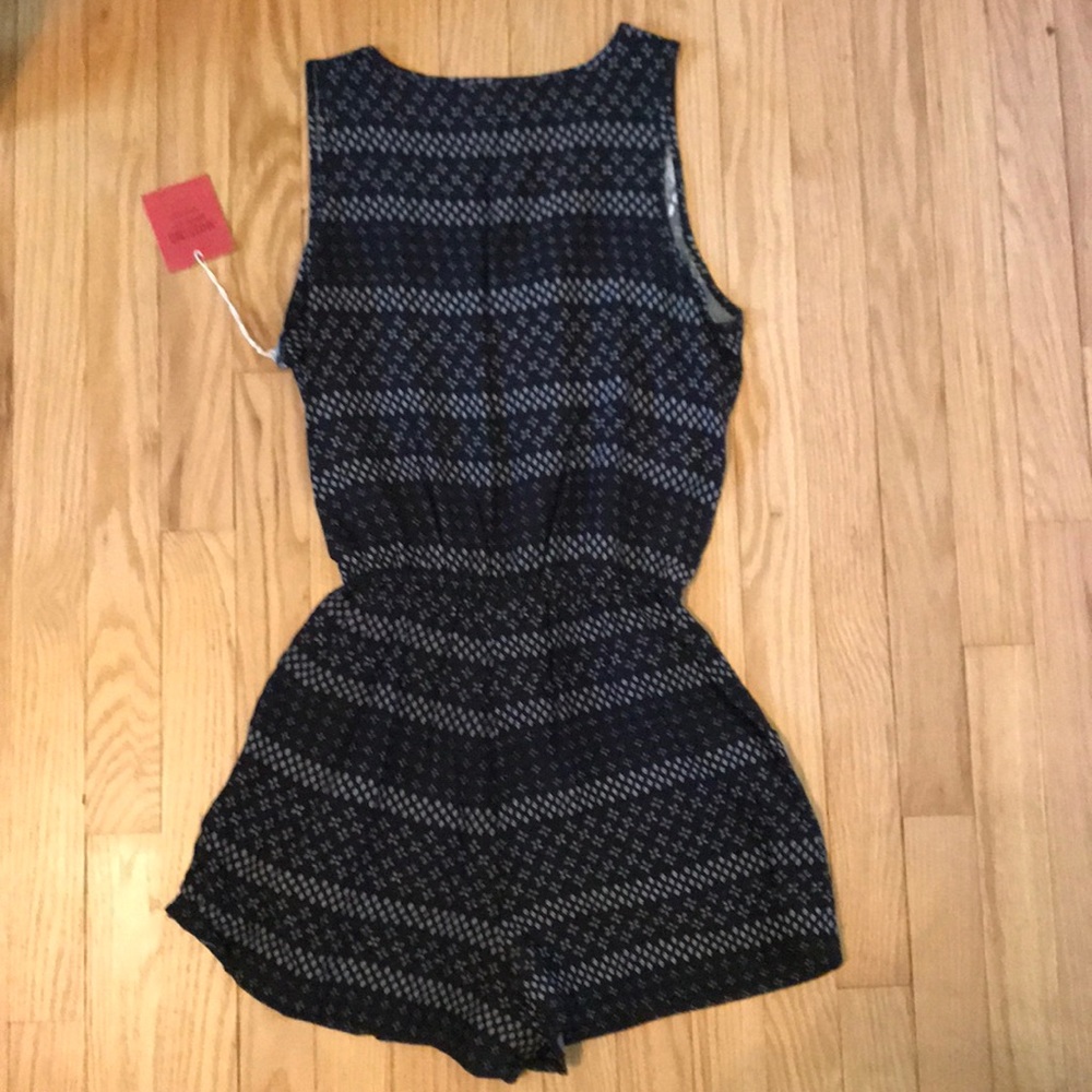 Mossimo Jumper - Picture 4 of 7